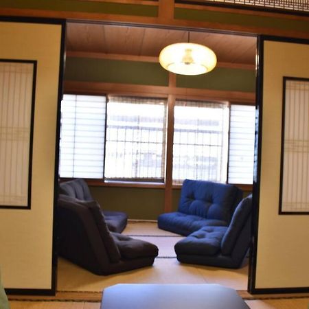 Only For One Group Cheaper For 6Th & 7Th Guest 市街地中心部 一棟貸しの宿 Guest House Don'S Home Takayama  Exterior photo