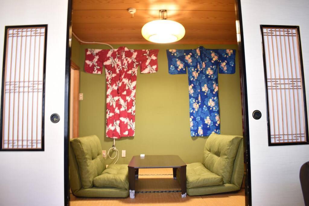 Only For One Group Cheaper For 6Th & 7Th Guest 市街地中心部 一棟貸しの宿 Guest House Don'S Home Takayama  Exterior photo